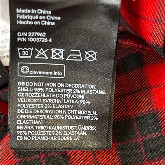 H&M Red Plaid Skirt with Buckle Accents size 6 - Picture 5 of 5